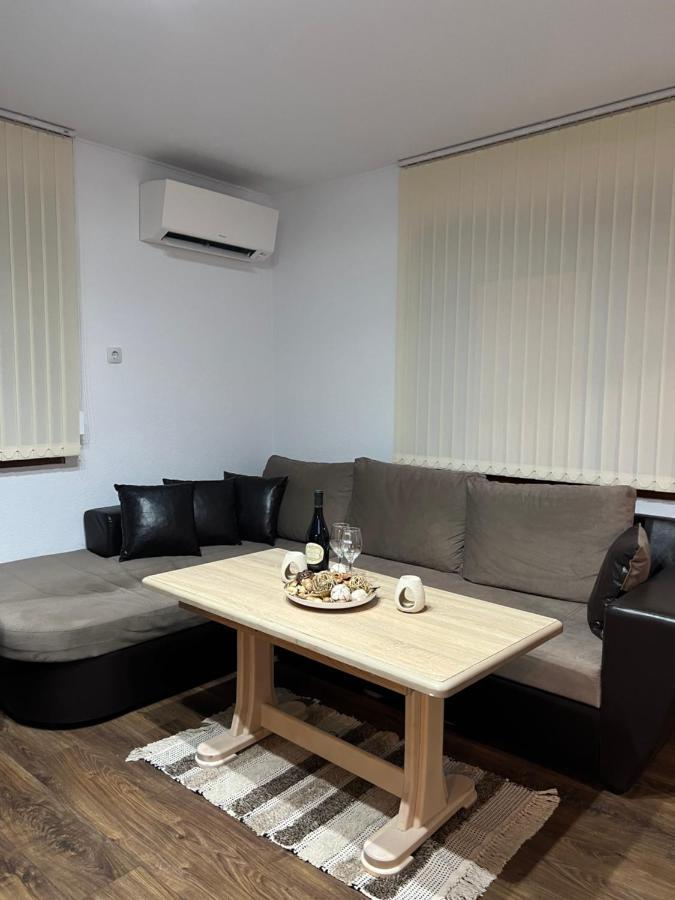 דבין Guest House Tanevi מראה חיצוני תמונה