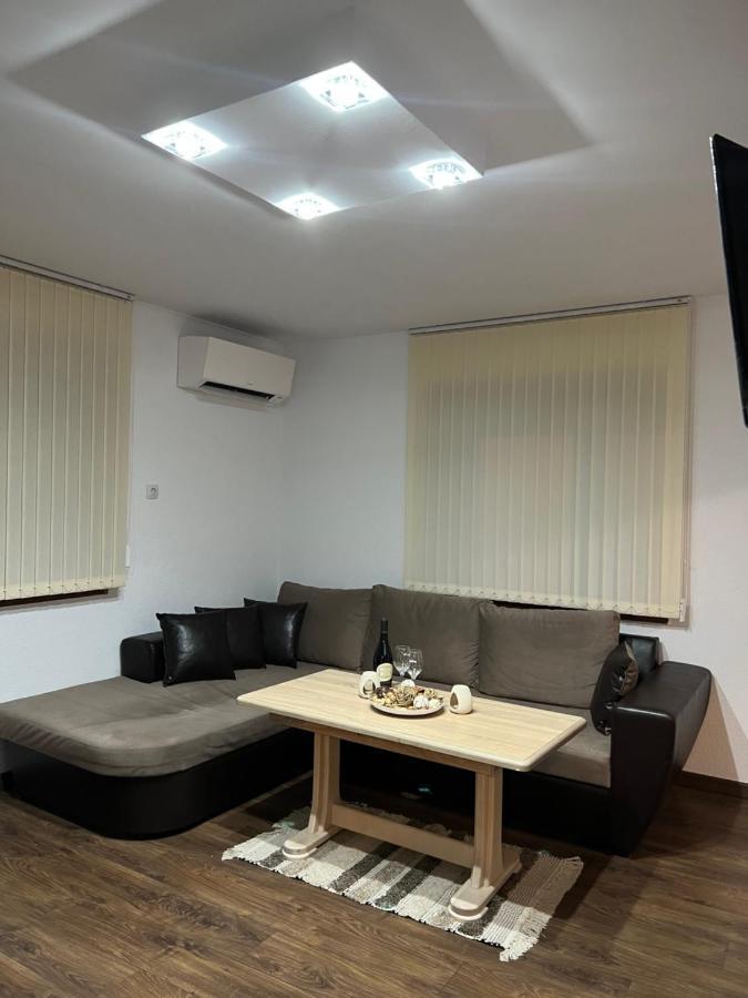 דבין Guest House Tanevi מראה חיצוני תמונה